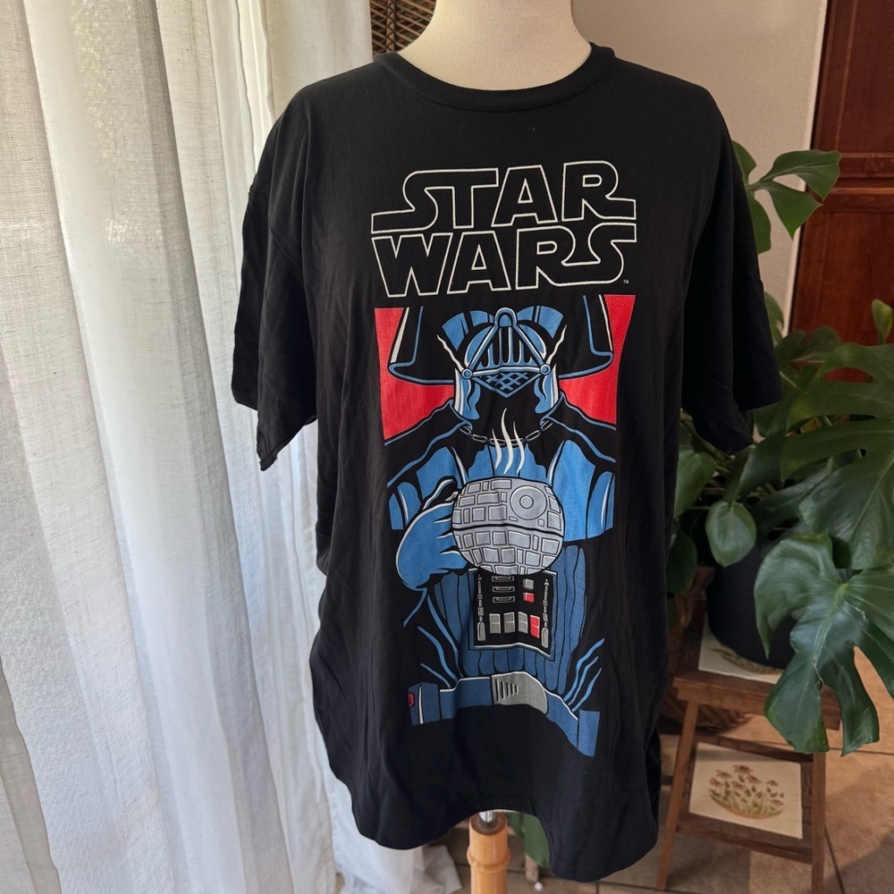 Star Wars Black‎ Graphic T-Shirt